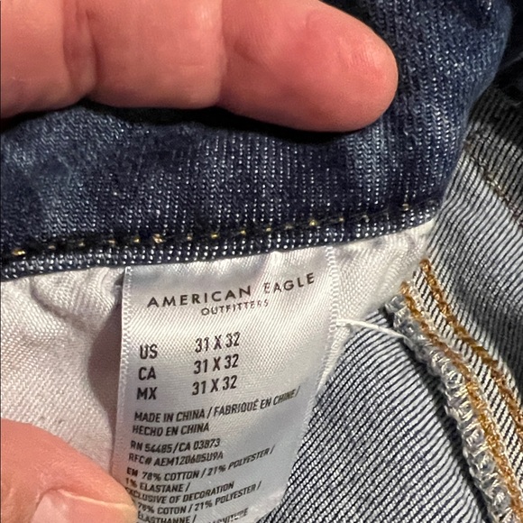 American Eagle Outfitters Men's Ripped Dark Blue Skinny Jeans - Picture 4 of 6